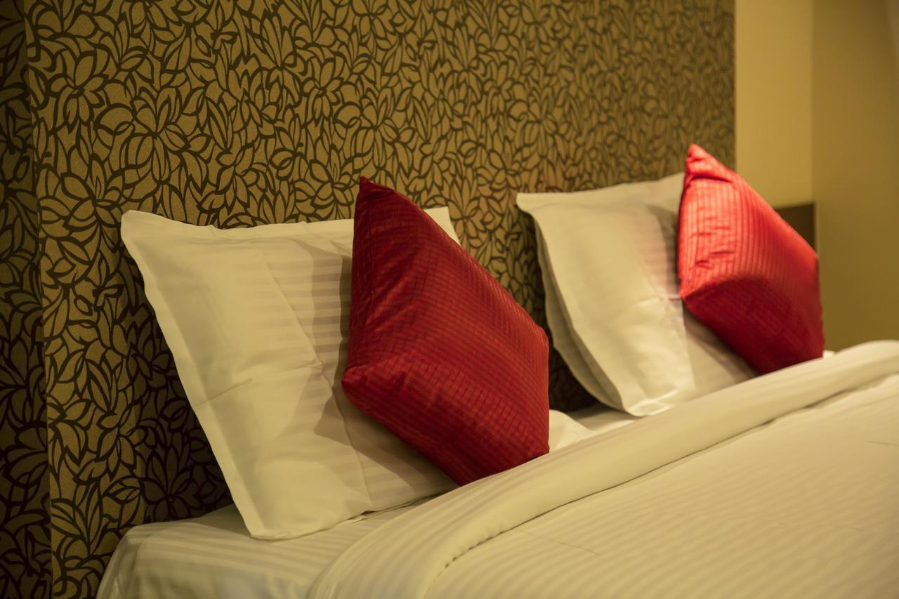 טירופור Hotel Sri Sakthi מראה חיצוני תמונה