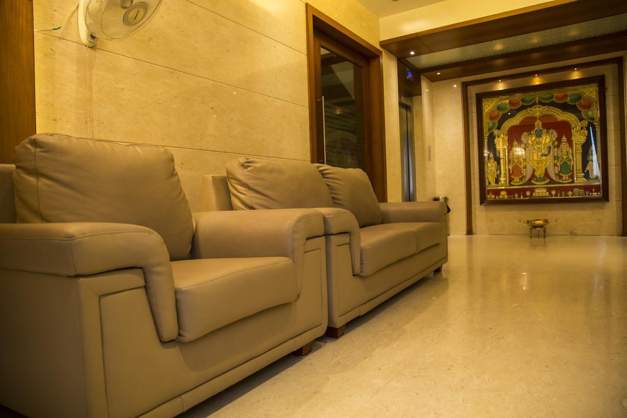 טירופור Hotel Sri Sakthi מראה חיצוני תמונה